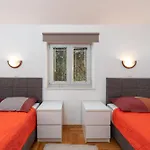 Apartment Mari Petrčane